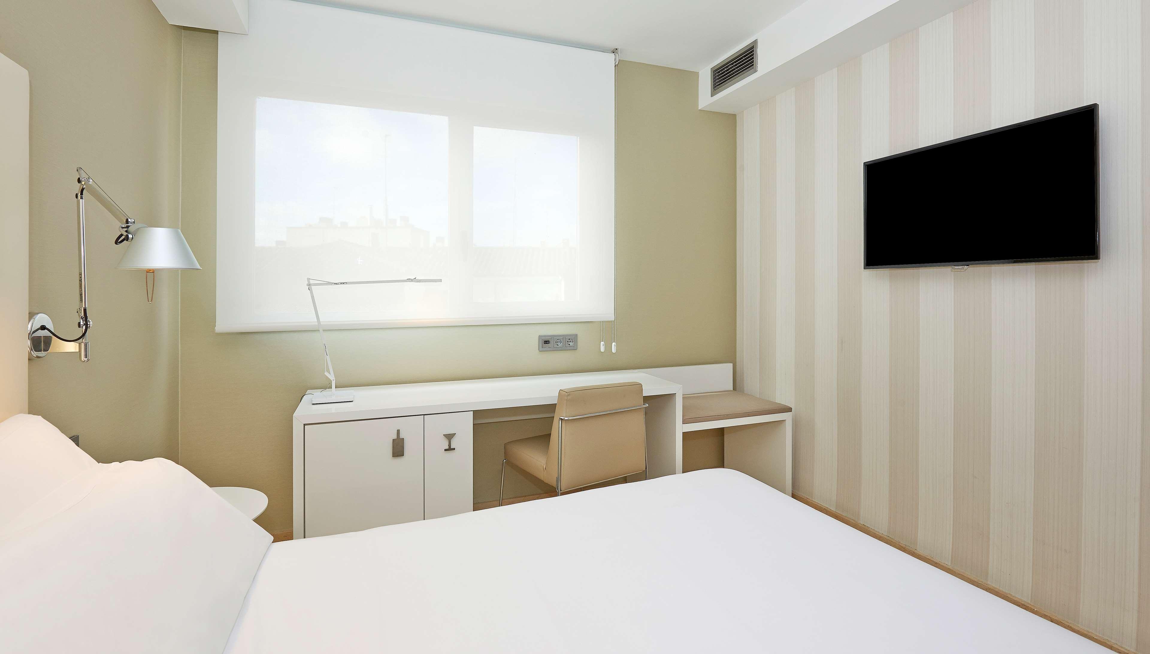 Nh Ciudad De Zaragoza Hotel Kültér fotó