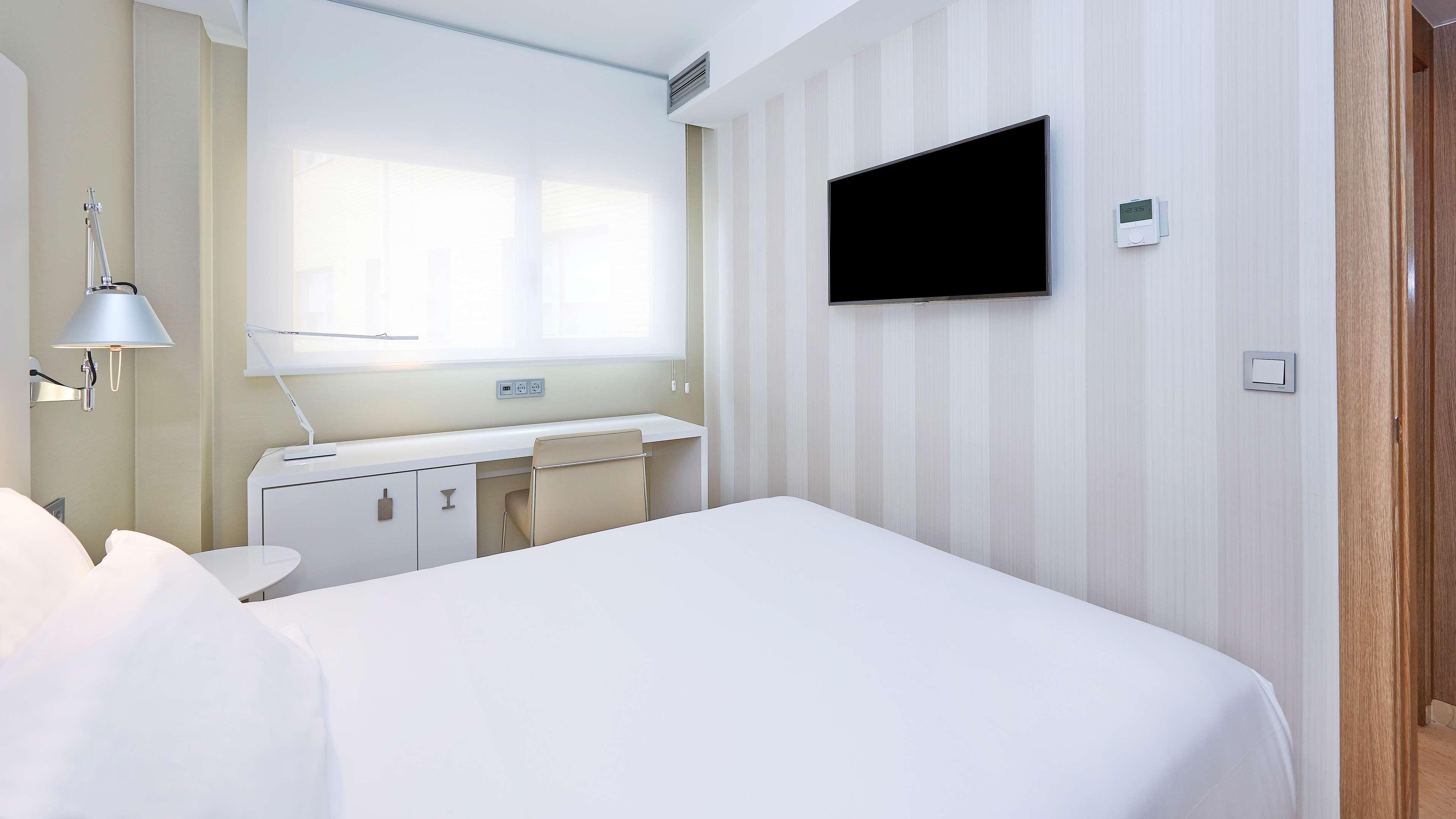 Nh Ciudad De Zaragoza Hotel Kültér fotó