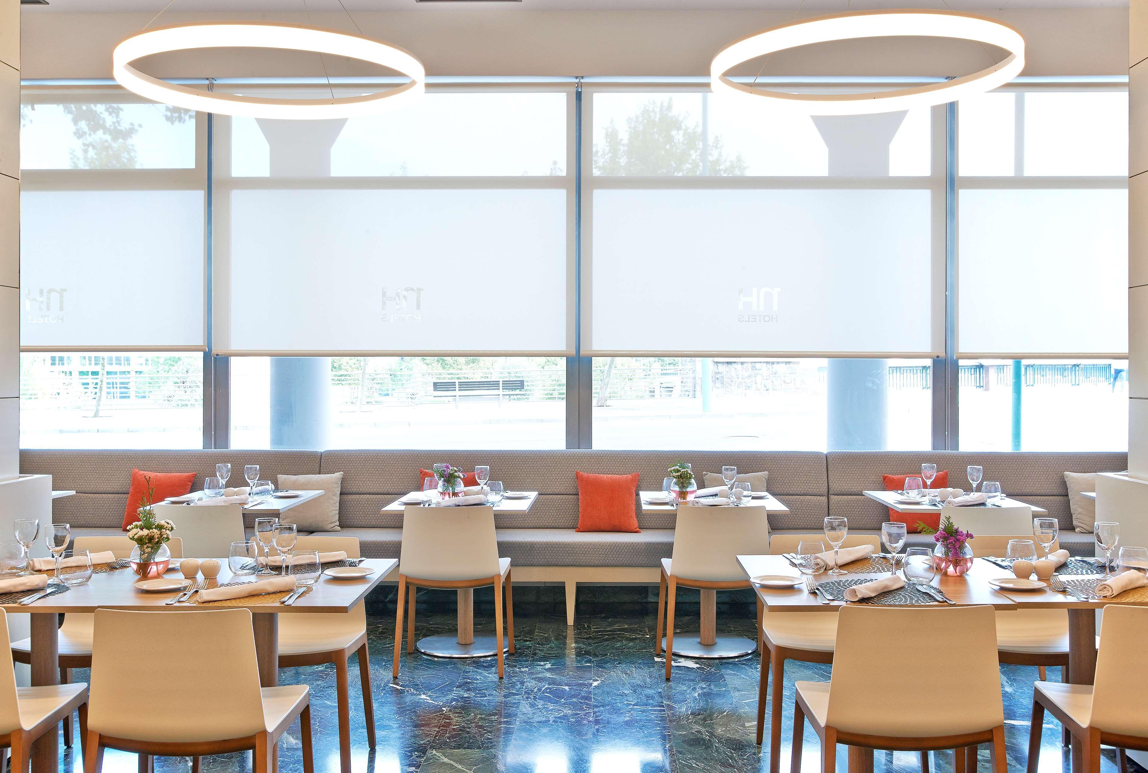 Nh Ciudad De Zaragoza Hotel Kültér fotó
