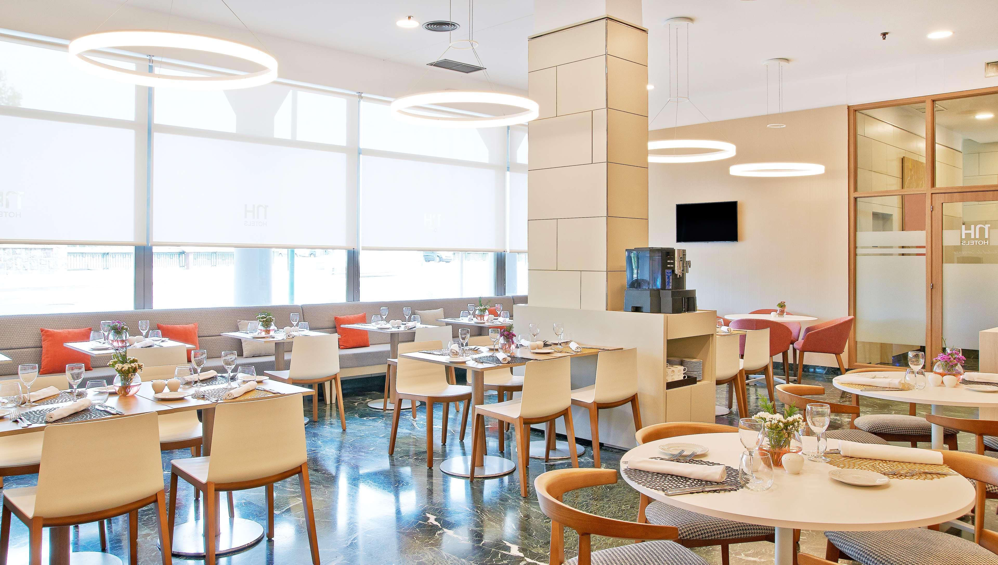 Nh Ciudad De Zaragoza Hotel Kültér fotó