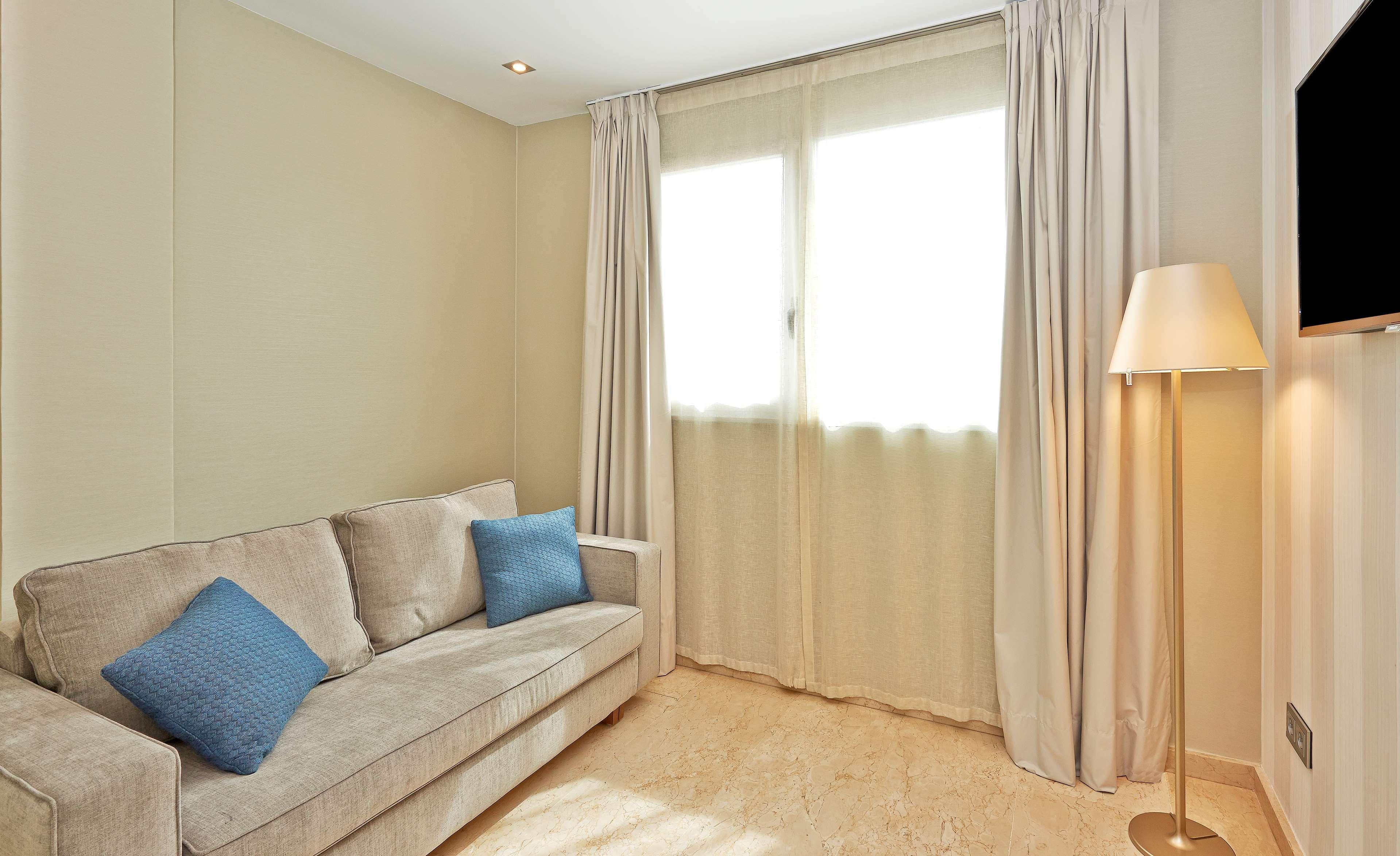 Nh Ciudad De Zaragoza Hotel Kültér fotó