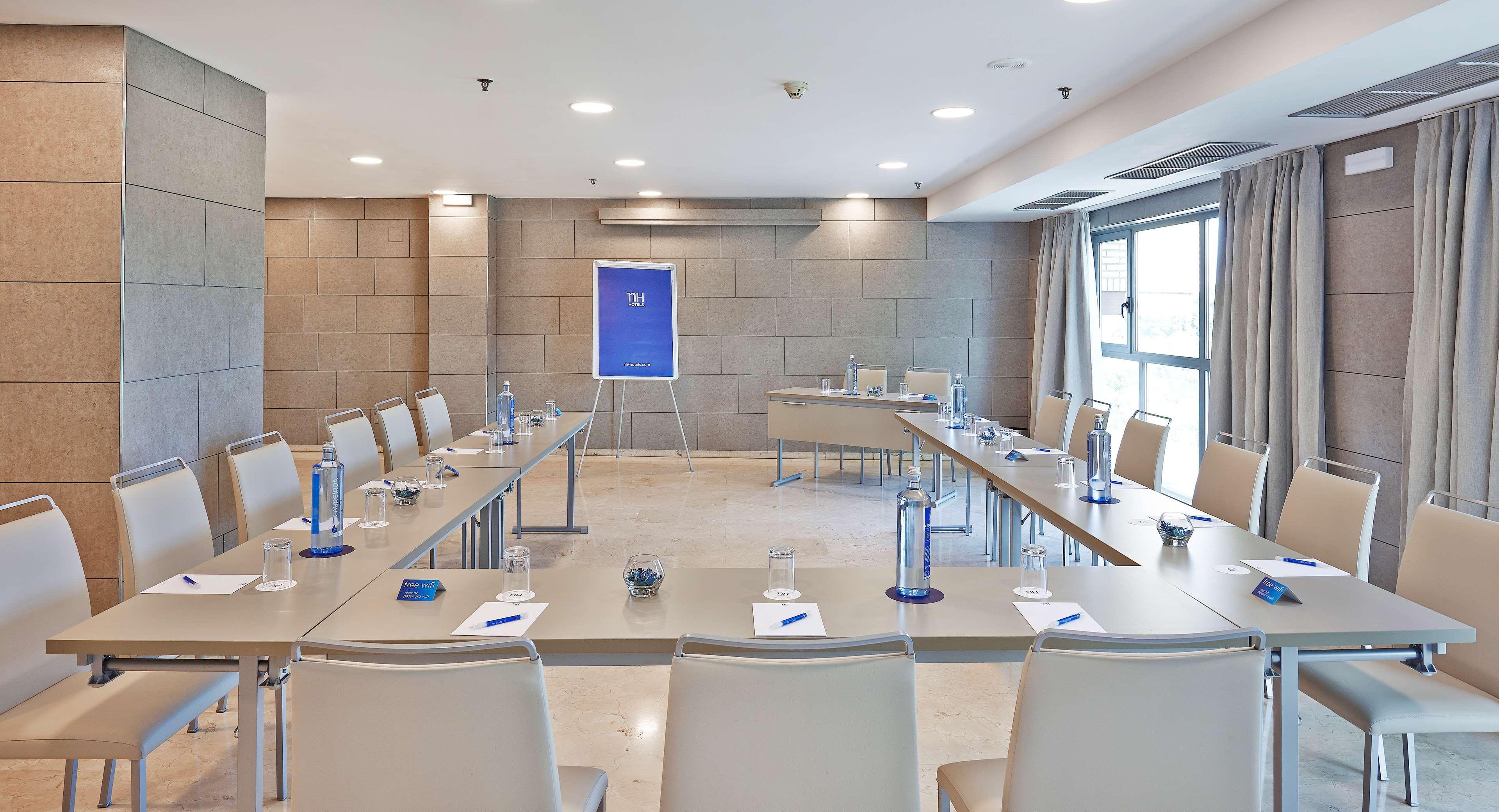 Nh Ciudad De Zaragoza Hotel Kültér fotó