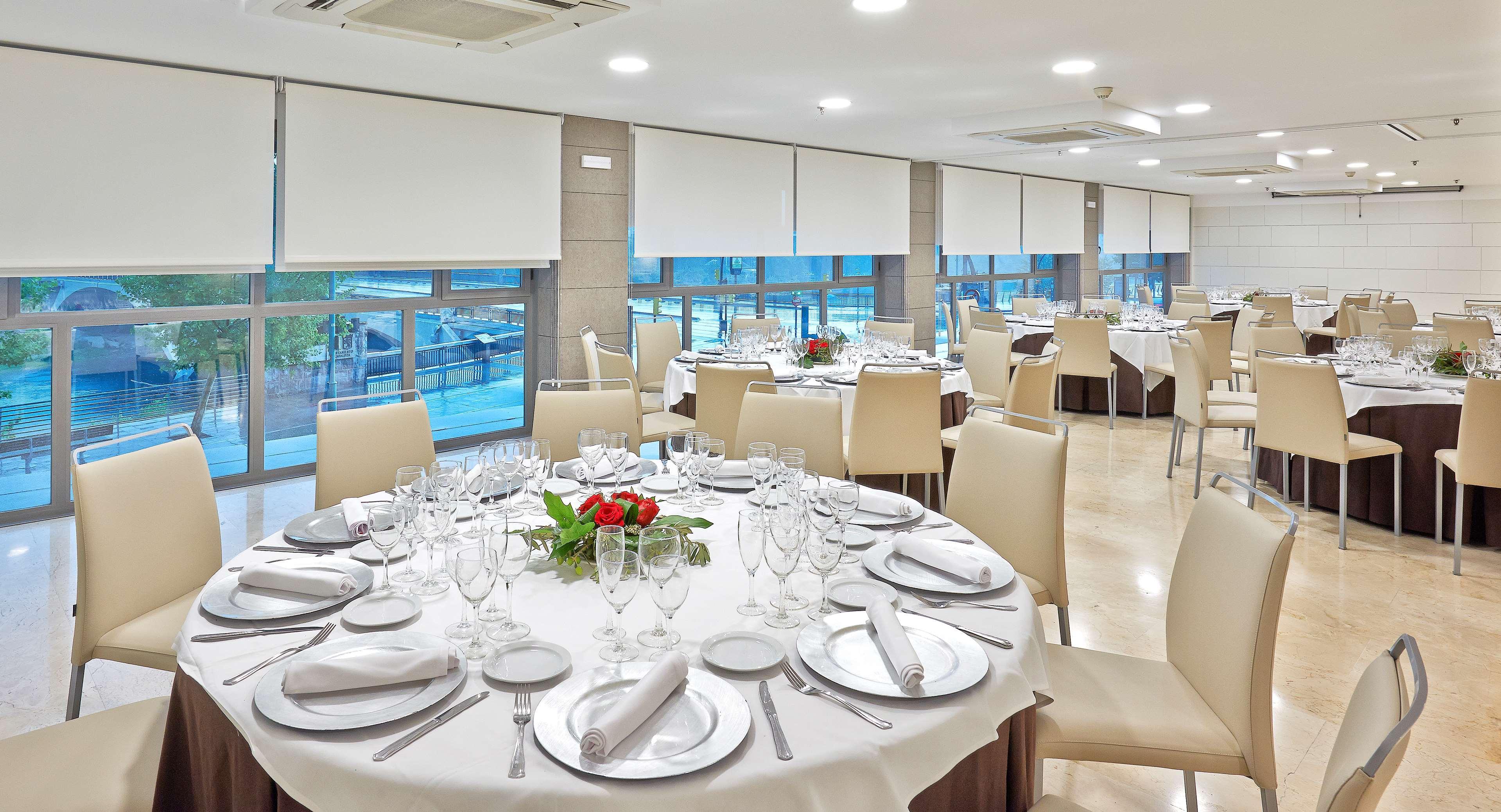 Nh Ciudad De Zaragoza Hotel Kültér fotó