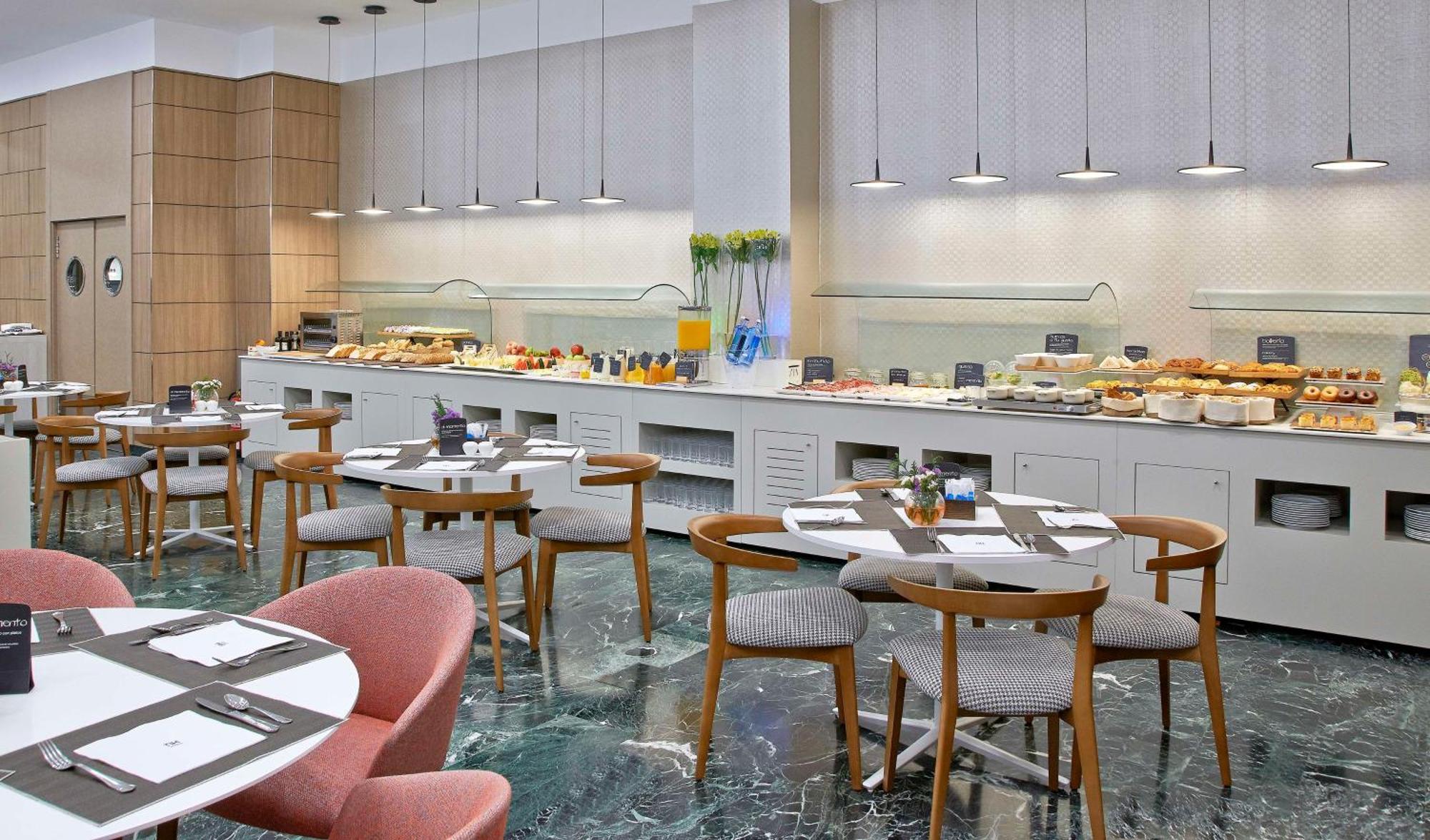 Nh Ciudad De Zaragoza Hotel Kültér fotó