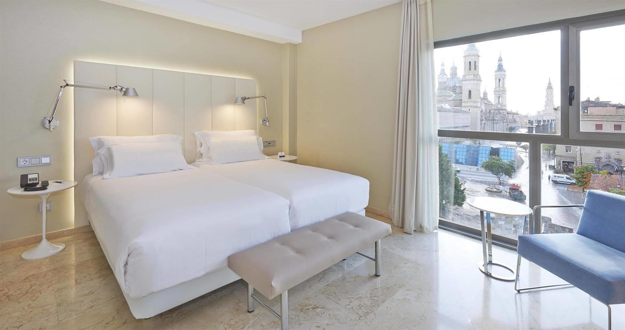 Nh Ciudad De Zaragoza Hotel Kültér fotó